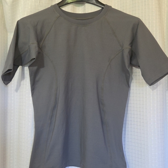 Private Island Hawaii Other - Private Island Rash Guard Top Size S Gray NEW